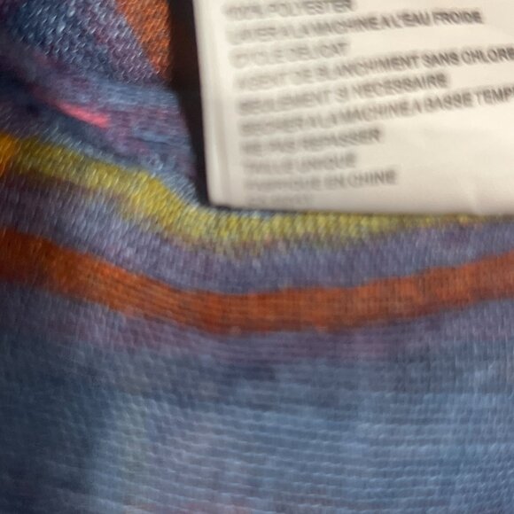 Pre-Owned Sheer Plaid Infinity Scarf 36x22 Circle Loop 100% Polyester RN98185 - Picture 3 of 3